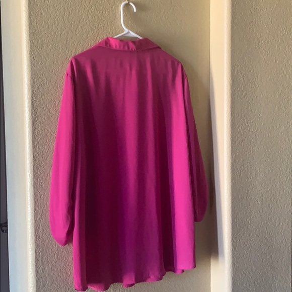 Pink V-Neck Blouse NEW Size 2x - Picture 2 of 2